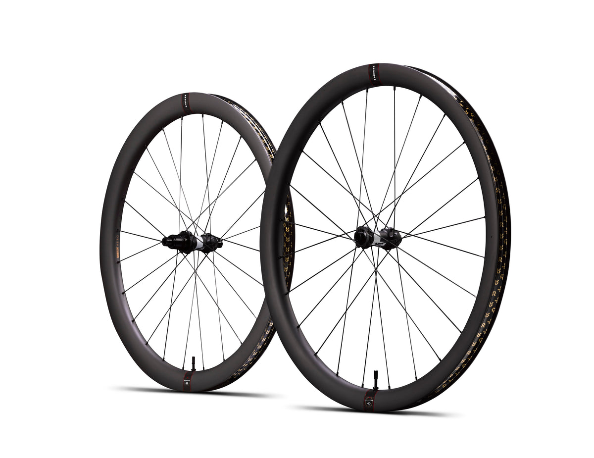Juego Ruedas Gravel Reserve 40/44 GR Carbono DT Swiss 180 XDR/HG-EV Center Lock Negro