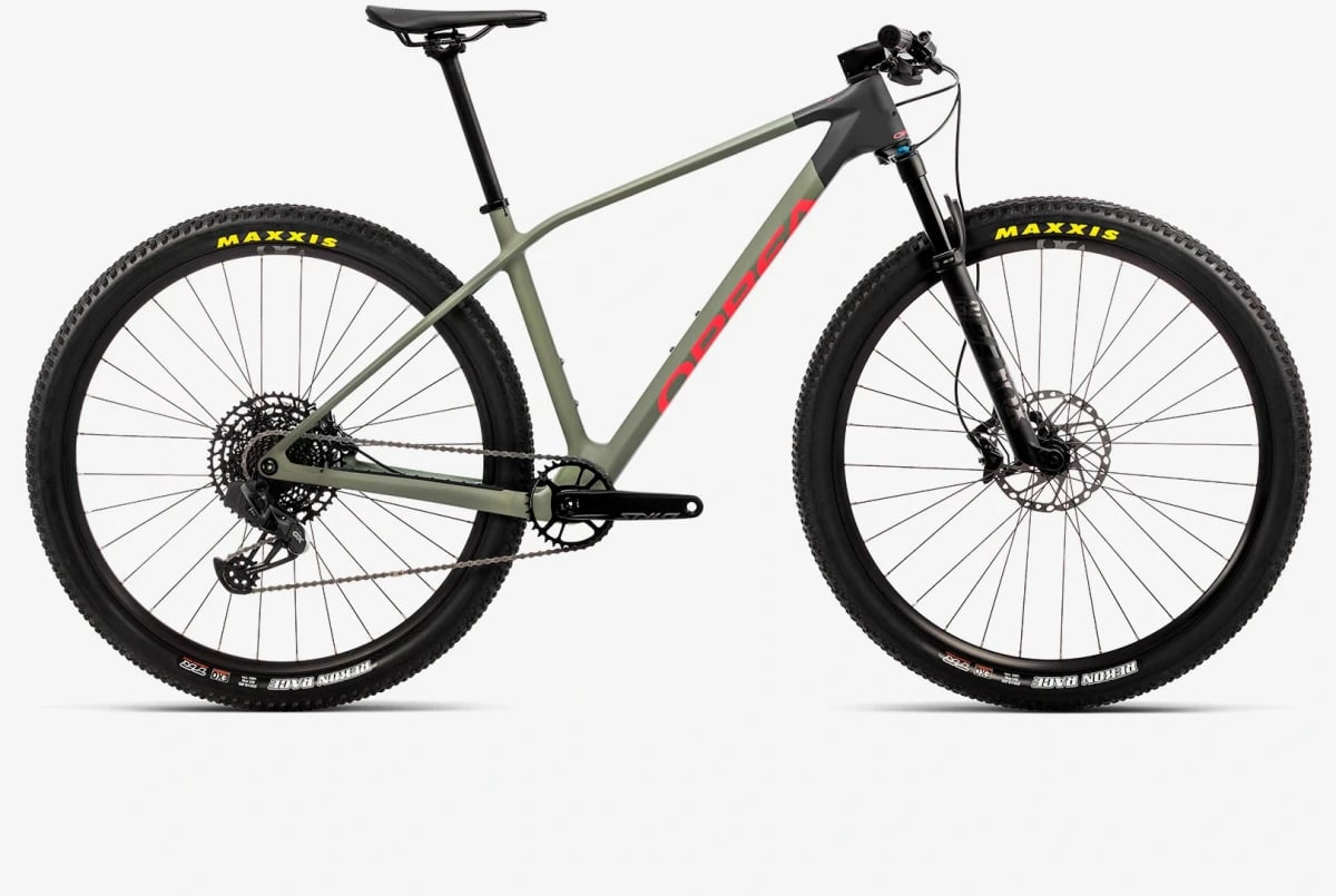 Orbea Alma M21 Axs 2022 Savage Green/Bright Red Matte